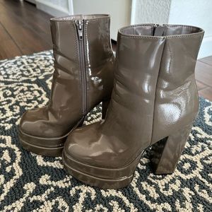 Bamboo platform boots